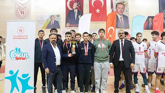 Kayseri Okul Sporları Genç A Erkekler Basketbol İl Birinciliği sona erdi