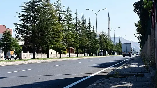Kayseri OSB, 2024'te 30 kilometre yolun asfaltını yeniledi