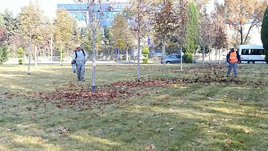 Kayseri OSB'de daha temiz caddeler için yatırım hız kesmedi