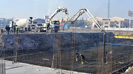 Kayseri OSB'de yeni iş merkezinin temeli atılmaya başlandı
