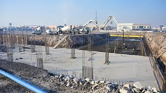 Kayseri OSB'de yeni iş merkezinin temeli atılmaya başlandı