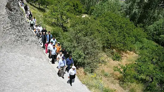 Kayseri protokolü Soğanlı Vadisi'nde buluştu