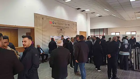 Kayseri Şehit Aileleri Derneği'nde Ali Yavuz güven tazeledi