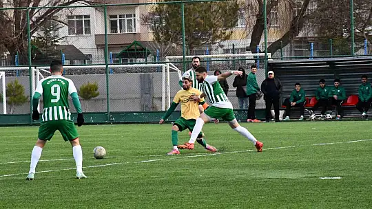 Kayseri Şekerspor 4 golle geçti