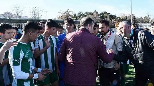 Kayseri Şekerspor U16 takımı şampiyon oldu