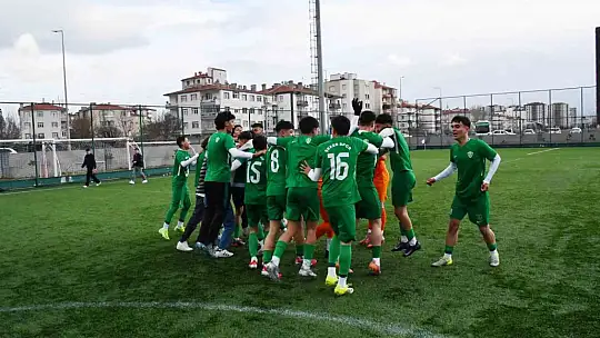 Kayseri U18 Ligi Play-Off: Kayseri Şekerspor: 2 - Kalespor: 0
