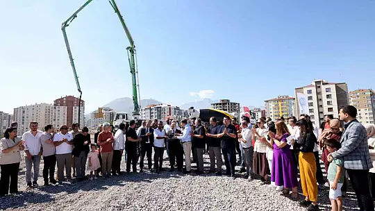 Kayseri Üniversitesi'nde Bilişim Teknolojileri MYO Binasının Temel Atma Töreni gerçekleştirildi