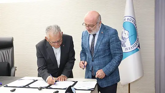 Kayseri Üniversitesi öğrencilerine sanat ve eğitim desteği