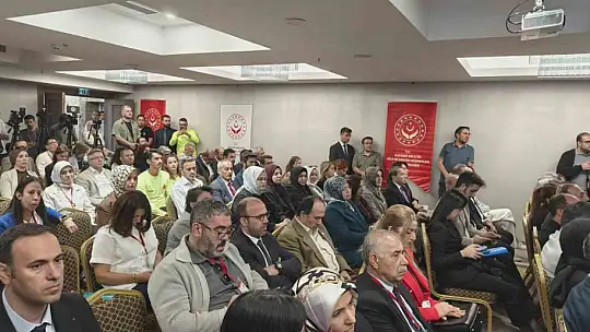 Kayseri Valisi Çiçek: 'Dünyayı cinsiyetsizleştirme gibi akıl dışı ahlaksız bir konuma getirmek isteyenler aile kurumunun yıkılmasını istiyorlar'