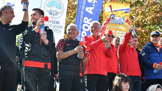 Kayseri Yarı Maratonu dünya sahnesinde: Büyükkılıç imzasıyla 5. uluslararası koşu