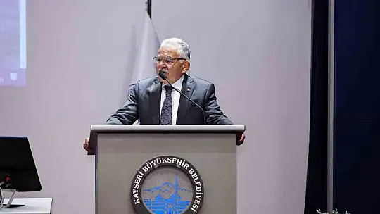Kayseri'yi Geleceğe Hazırlayan Başkan Büyükkılıç, Kent Konseyi'nde projelerini anlattı
