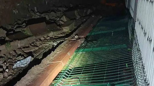 Kayseri'yi sağanak vurdu, itfaiye ekipleri teyakkuza geçti