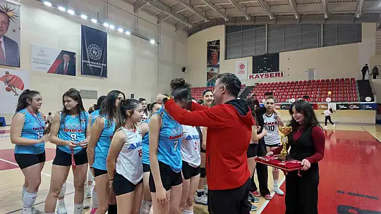 Kayseri Yıldız Kızlar Voleybol Süper Ligi tamamlandı