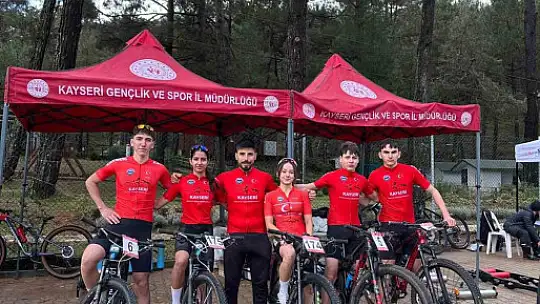 Kayserili bisikletçiler Alanya'da kürsüye ambargo koydu