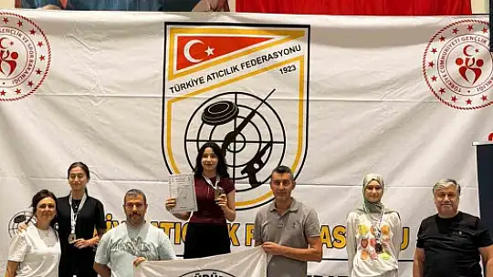 Kayserili Hale Derya Eroğlu'ndan Türkiye rekoru ve altın madalya
