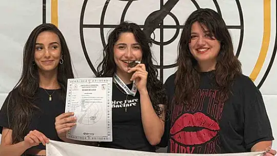 Kayserili Hale Derya Eroğlu'ndan Türkiye rekoru ve altın madalya