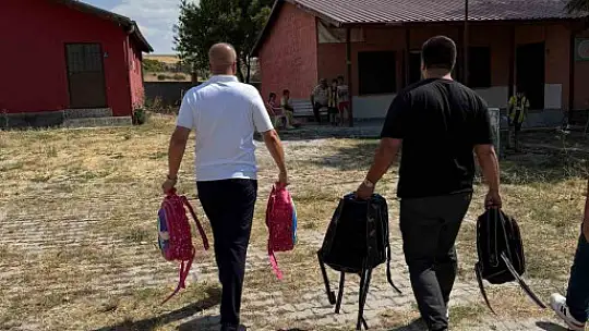 Kayserili hayırseverden ihtiyaç sahibi 700 öğrenciye eğitim seti