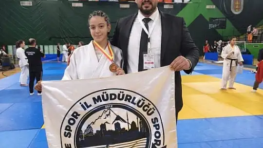 Kayserili Judocu Sarıkaya Balkan İkincisi oldu