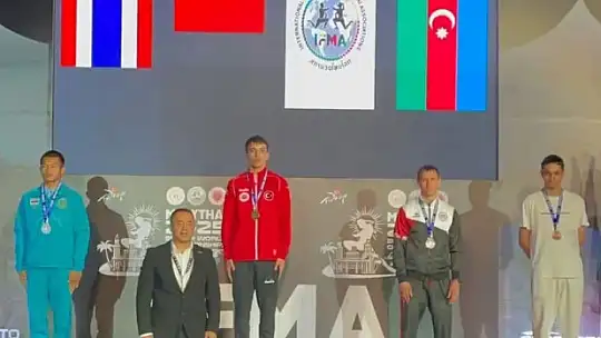 Kayserili Muaythaiciler dünya derecelerine imza attı