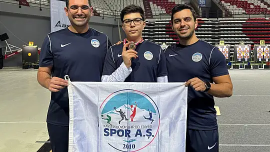 Kayserili okçu Türkiye üçüncüsü oldu