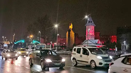 Kayserililer yeni yılı coşkuyla karşıladı