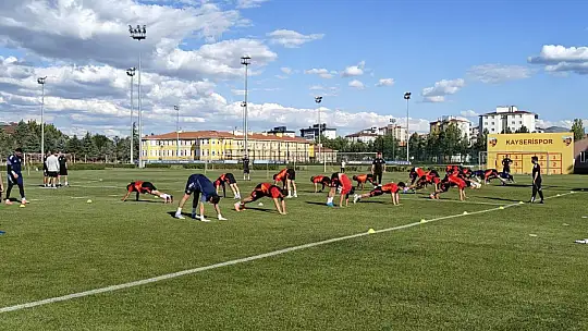 Kayserispor, 59. yıldönümünde topbaşı yaptı