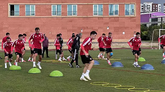 Kayserispor Başkanı Çamlı: 'Milli aradan sonra takım çok daha yüksek motivasyonla maçlara çıkacak'