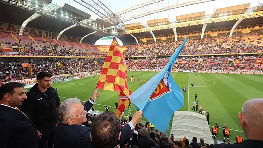 Kayserispor Onursal Başkanı Büyükkılıç: 'Herkes üzerine düşeni yaparsa başarırız'