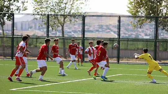 Kayserispor U-19 sezona galibiyetle başladı