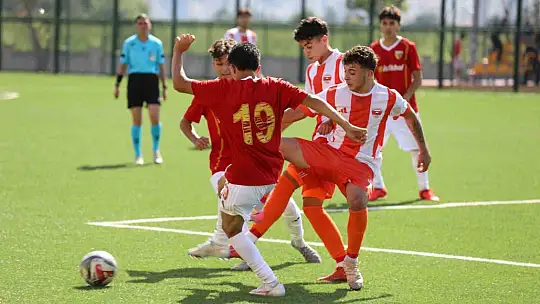 Kayserispor U-19 sezona galibiyetle başladı
