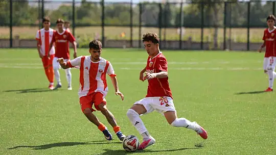 Kayserispor U-19 sezona galibiyetle başladı