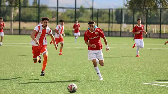 Kayserispor U-19 sezona galibiyetle başladı