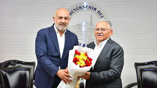 Kayserispor yönetiminden Başkan Büyükkılıç'a ziyaret