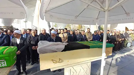 KAYSO Başkanı Mehmet Büyüksimitci'nin annesi son yolculuğuna uğurlandı