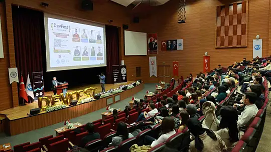 KAYÜ'de 'Devfest 2024 Kayseri' etkinliği düzenlendi