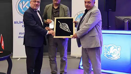 KAYÜ'de 'Yapay Zekâ ve ABC: Bilimde Yeni Krallık ve Kraliçesi' konferansı düzenlendi