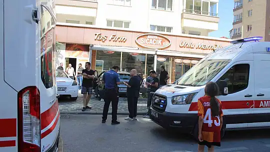 Kaza yapan otomobil fırına girdi