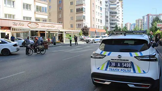 Kaza yapan otomobil fırına girdi