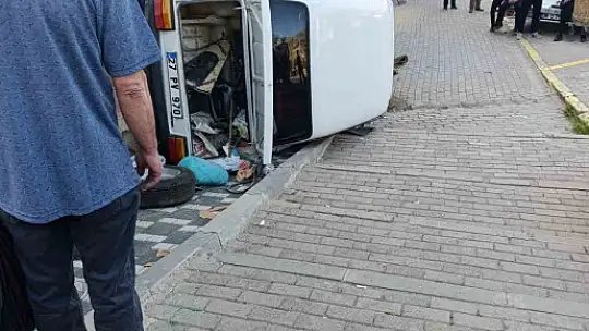 Kaza yapan otomobil yan yattı: 1 yaralı