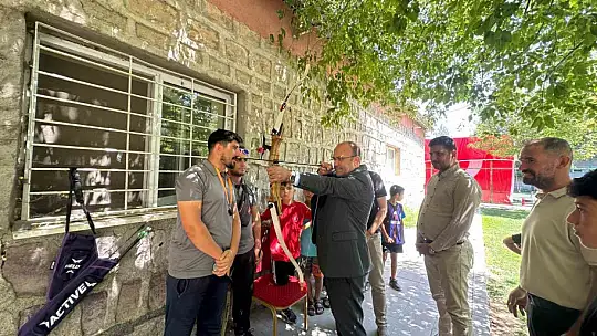 Kentin 6'ncı üniversitesi KAYMEK'ten sosyal yaşam merkezlerinde yaz dönemi kapanış programı