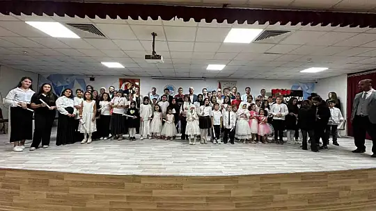 Kentin 6'ncı üniversitesi KAYMEK'ten sosyal yaşam merkezlerinde yaz dönemi kapanış programı