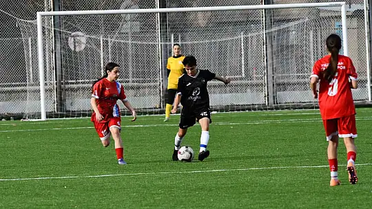 Kılıçaslan Yıldızspor 3 puanı 3 golle aldı