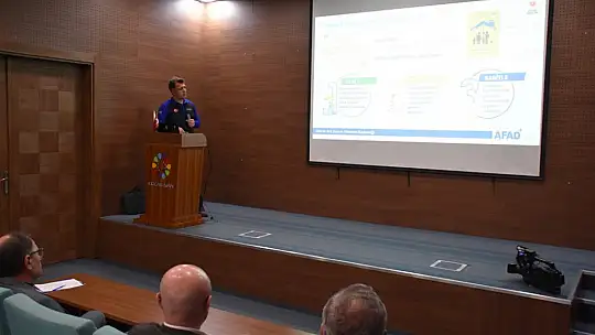 Kocasinan'da çalışanlara 'afet bilinci' semineri
