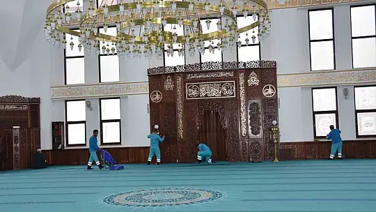 Kocasinan'da camilerde temizlik seferberliği