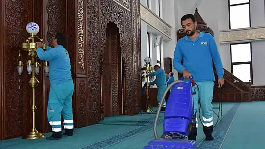 Kocasinan'da camilerde temizlik seferberliği