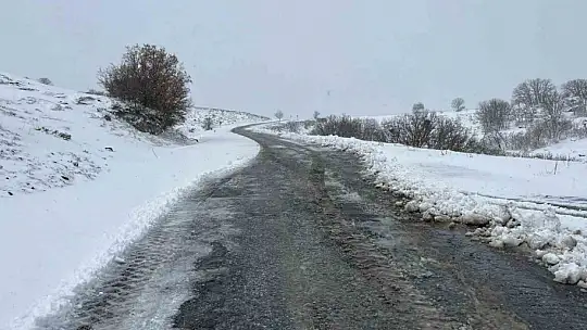 Kocasinan'da kar temizleme çalışmaları devam ediyor'