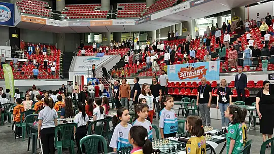 Kocasinan'da Okul Sporları Satranç Turnuvası başladı
