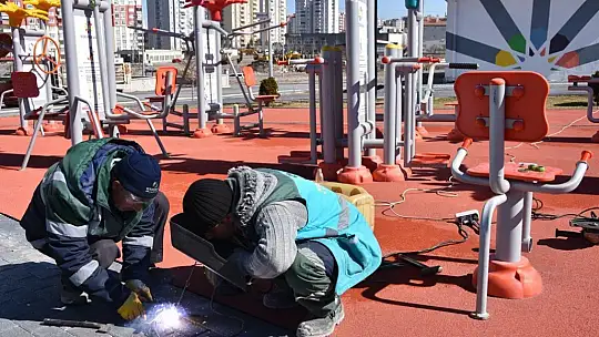 Kocasinan'da parklar modernleşiyor ve güzelleşiyor