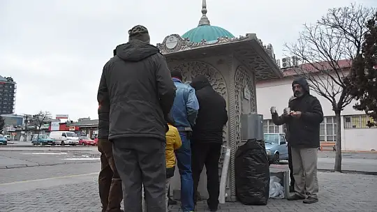Kocasinan'dan soğuk havada sıcak çorba ikramı