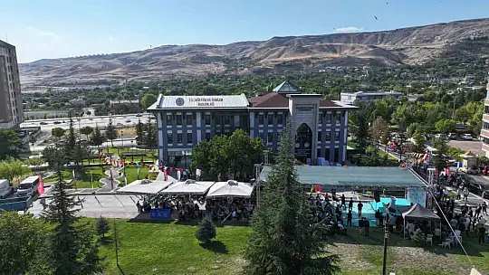 Kocasinan İlçe Halk Kütüphanesi'ne coşkulu açılış